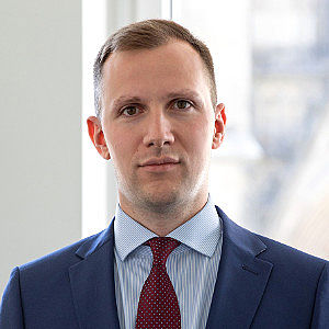 Dr. Timon Reinau